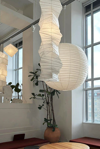 Akari 33N Pendant Light