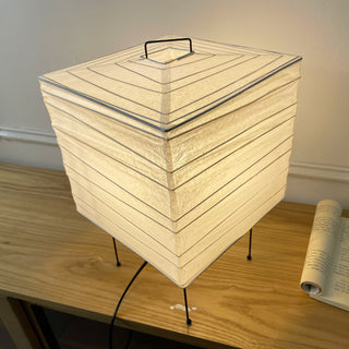 Akari 3X Table Lamp