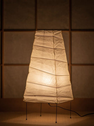 Akari 4N Table Lamp