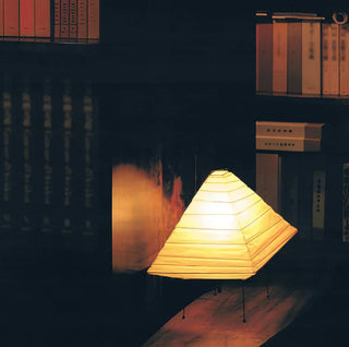 Triangle Paper 5X Table Lamp