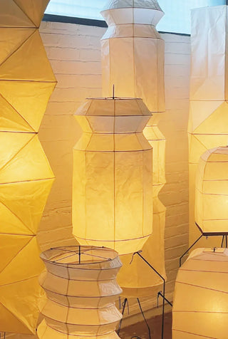 Akari UF3-L6 Floor Lamp