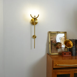 Alabaster Ava Brass Wall Lamp