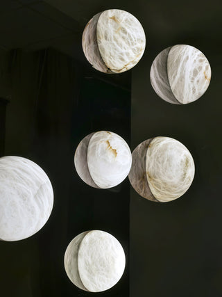 Alabaster Pebble White Wall Lamp