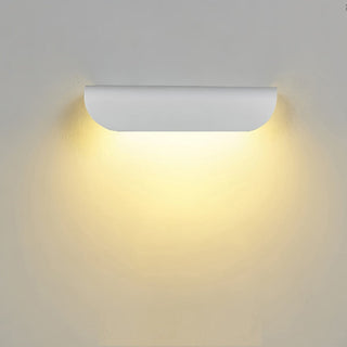 Bay Curved Garden Wall Light