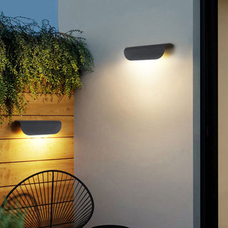 Bay Curved Garden Wall Light