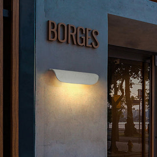 Bay Curved Garden Wall Light