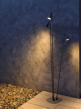 Conical Bellflower Outdoor Floor Lamp