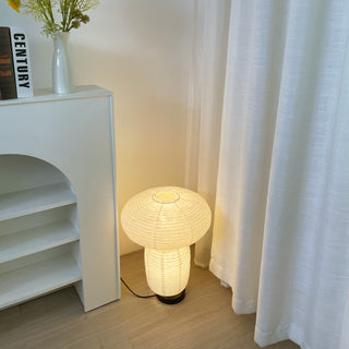 Formakami Table Lamp