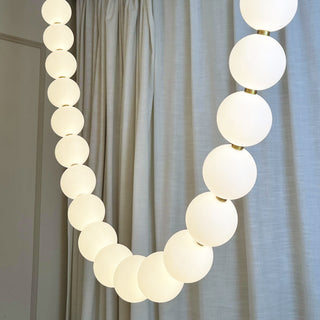 Luxurious Pearl Necklace Chandelier