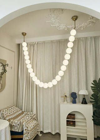 Luxurious Pearl Necklace Chandelier