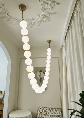 Luxurious Pearl Necklace Chandelier