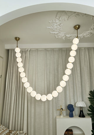 Luxurious Pearl Necklace Chandelier