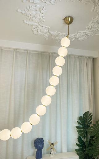 Luxurious Pearl Necklace Chandelier