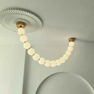 Luxurious Pearl Necklace Chandelier