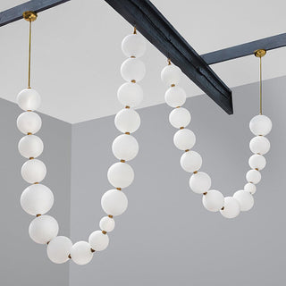 Luxurious Pearl Necklace Chandelier