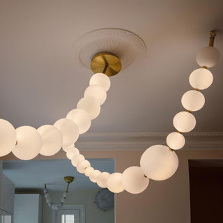 Luxurious Pearl Necklace Chandelier