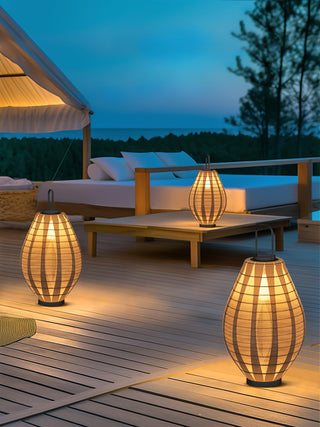 Mesh Oasis Beacon Transparent Outdoor Lamp