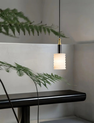 Natural_Alabaster_Small_Pendant_Light_Vidirlighting_12_8860d2e8-7dd1-42b0-84f3-3a34197fa1f7 - Vidirlighting