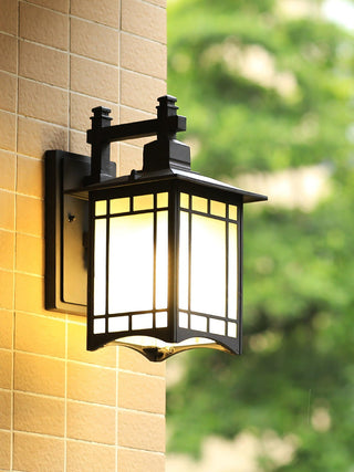 Pavilion Shape Orm House Outdoor Wall Light