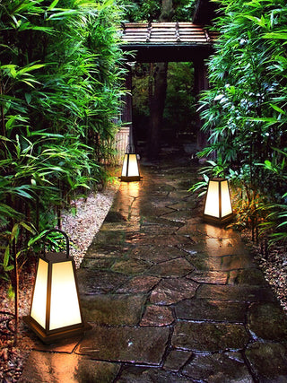 Roam Lantern Garden Landing Outdoor Lamp