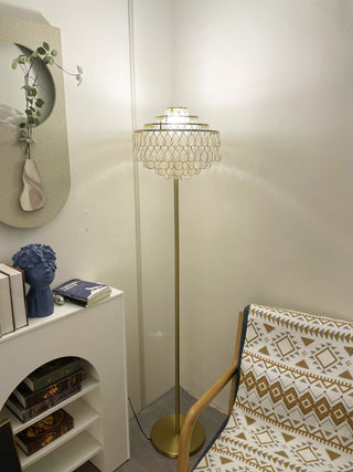 Shell Teardrops Floor Lamp