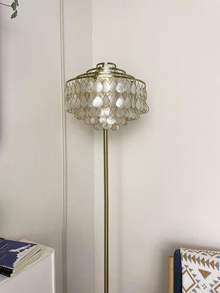 Shell Teardrops Floor Lamp