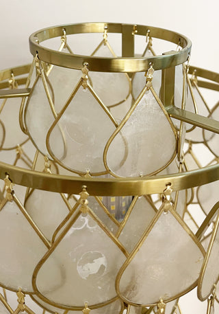 Shell Teardrops Table Lamp