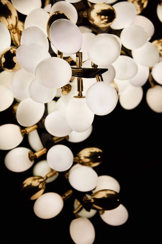 Valiant Chandelier, Horizontal