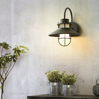 Vintage-Felix-Outdoor-Wall-Light-Vidirlighting3_13_000f8daa-604e-4873-b726-94b799668c0d - Vidirlighting