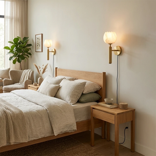 Alabaster Flower Plug-in Wall Lamp