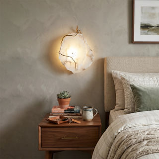 Irregular Alabaster Brass Wall Lamp